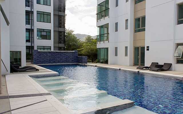 N212 Regent Apartments