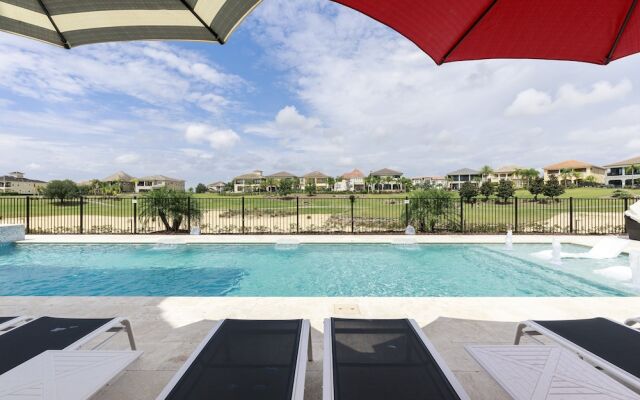 12BR Reunion Pool Home 521 by OVRH