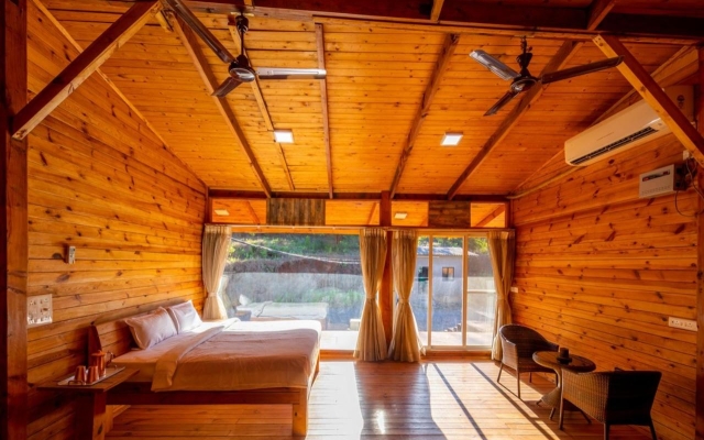 SaffronStays Cabana