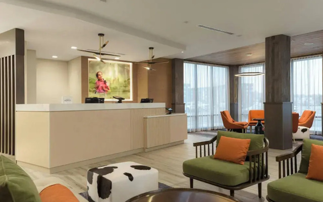 Fairfield Inn & Suites Cincinnati Oakley
