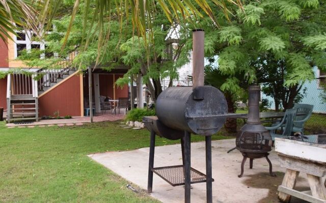 Pelican House by RedAwning