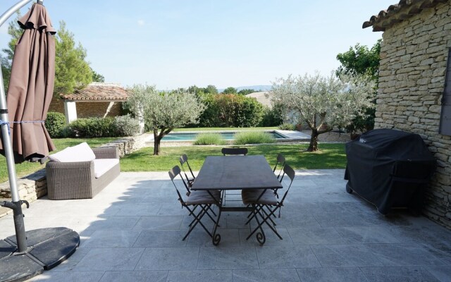 VILLAS DU LUBERON Le Mazet des Oliviers