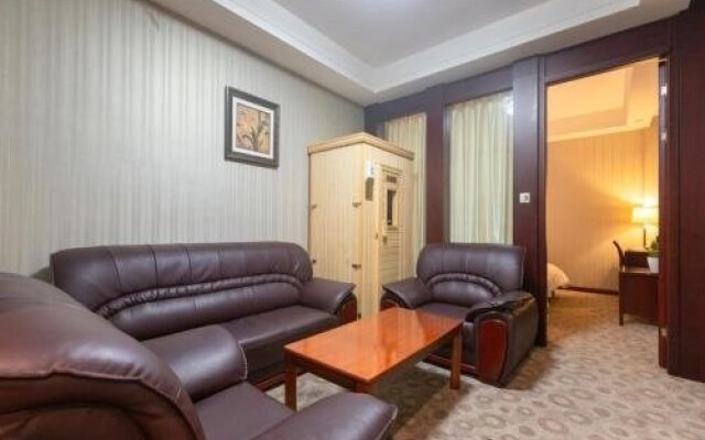 Home Inn (Nanjing South Railway Station Mingfa Plaza Metro Station)