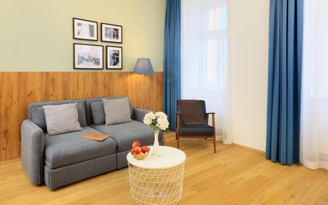 Jimmy's Apartments Dandelion