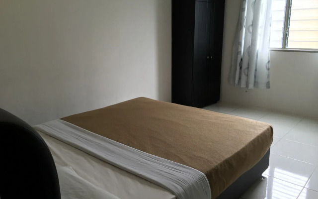 Chua Gin Holiday House 1