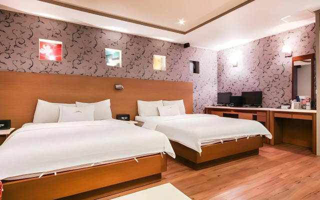 Zara Motel