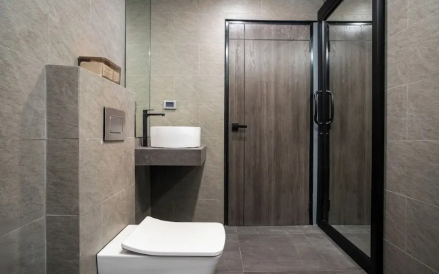 3 Double U - Kalim Sea View