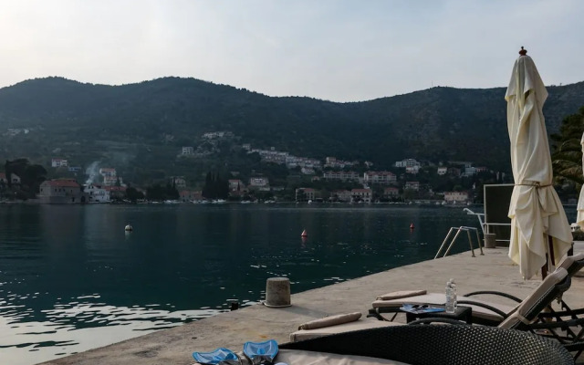 Apartment Frankie's Place - Two-bedroom Apartment With Terrace and Sea View