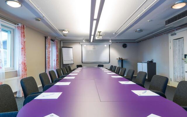 Best Western Plus John Bauer Hotel