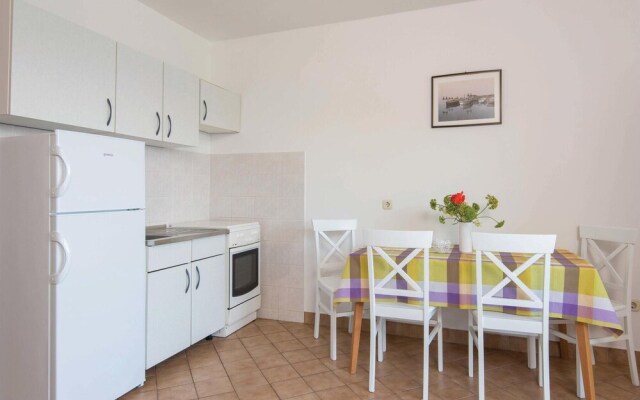 Beautiful Home in Prigradica With Wifi and 7 Bedrooms