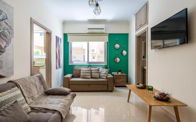 Ziemia 1-BR Apt in Larnaca