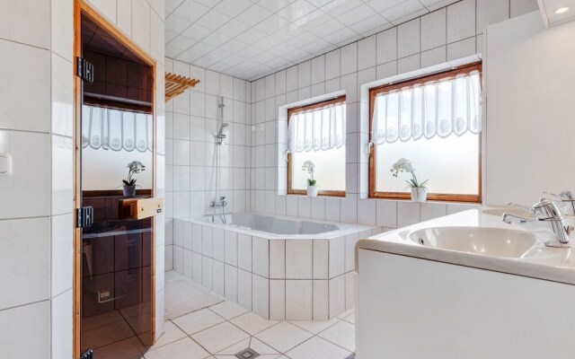 Cozy Holiday Home in Kuhlungsborn near Baltic Sea Coast