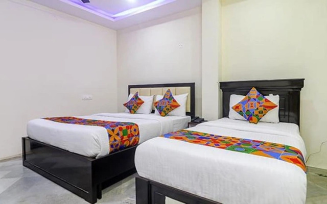 Fabhotel Paradise Park