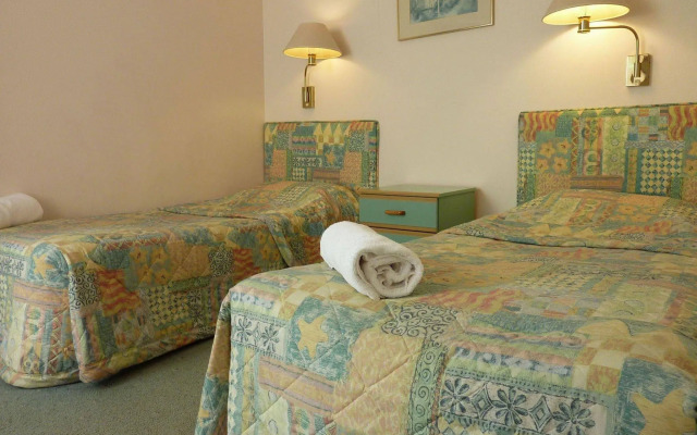 Sapphire Waters Motor Inn