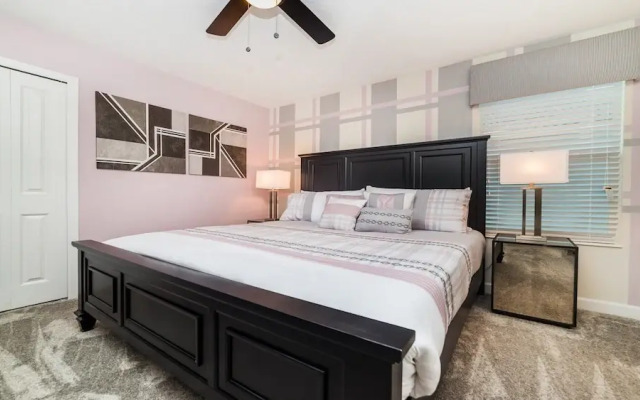 Opulent Retreat With Pool & Fast Wifi Near Disney