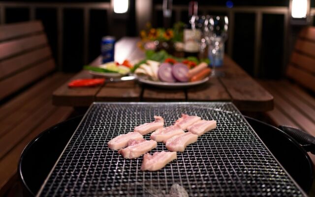 Tongyeong Honey Spa Pension