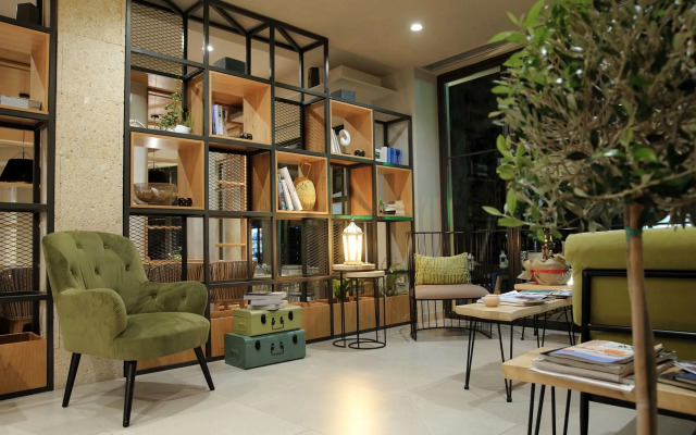 Seasabelle Hotel near Athens Airport