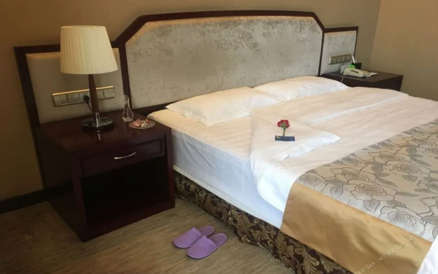 Shanfei Huizhan Center Hotel – Guest Rooms – Hanzhong
