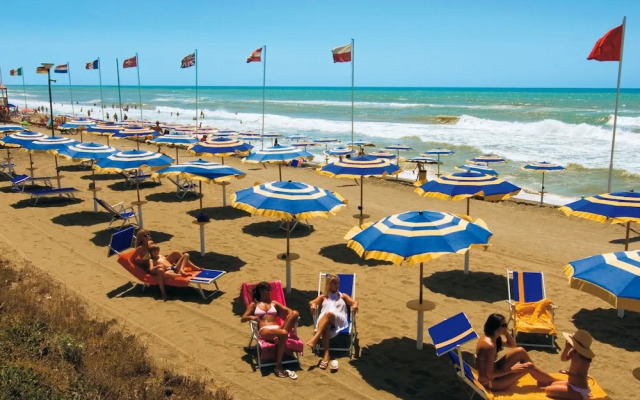 Belvilla by OYO Baia Domizia Villaggio Camping C2