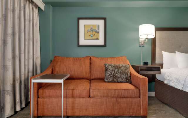 Hampton Inn New Orleans-St. Charles Ave./Garden District