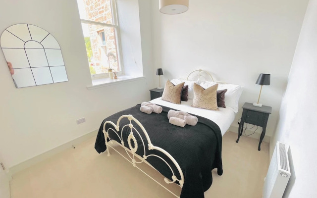 Great Glen Townhouse