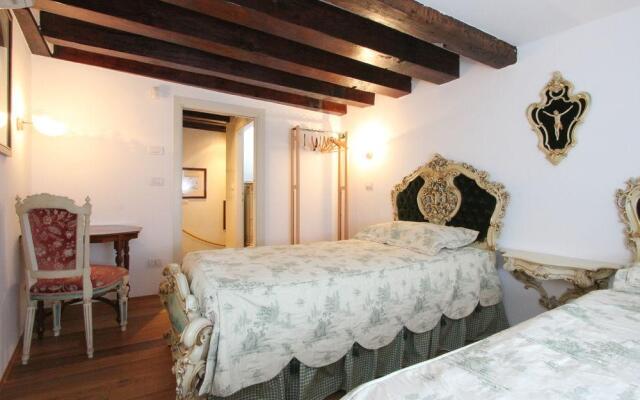 Faville - Castello Apartments