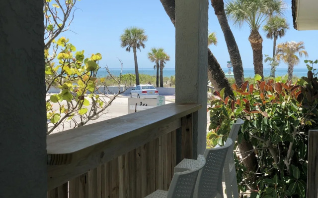 Sabal Palms Inn