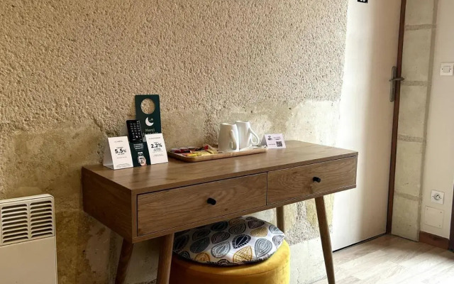 Logis Auberge Le Colombien - Hôtel Restaurant