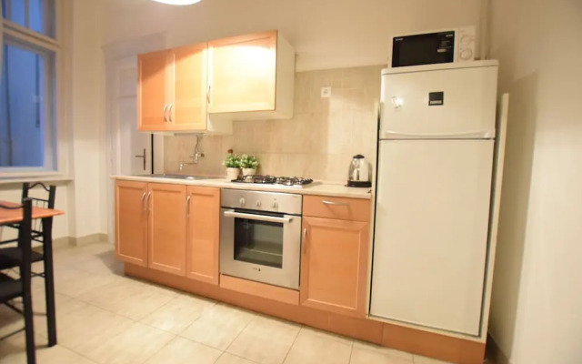 Budget Apartment by Hi5 - FehÃ©rhajÃ³