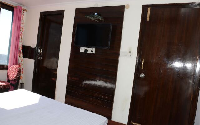 Hotel Basant