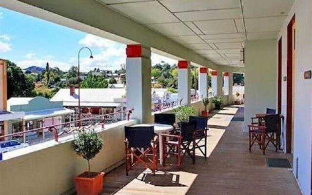 Golden Age Motel