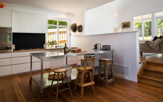 Sade's – Guest Rooms – Daylesford