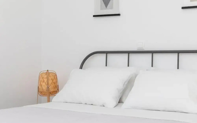 Manouk s - Two Bedroom Apartment