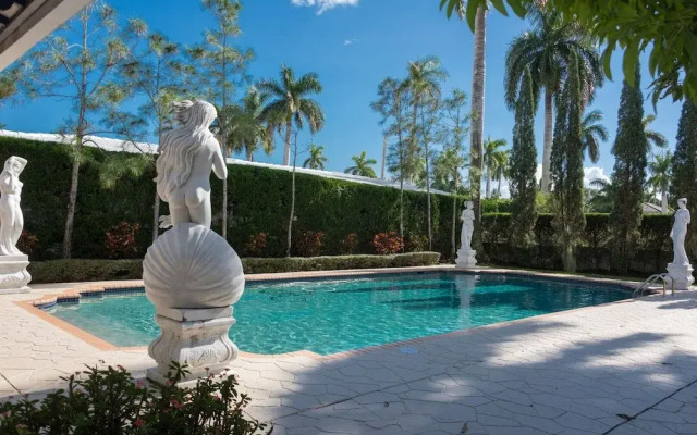 Huge Pool 6 Bedrooms 20 People Beach