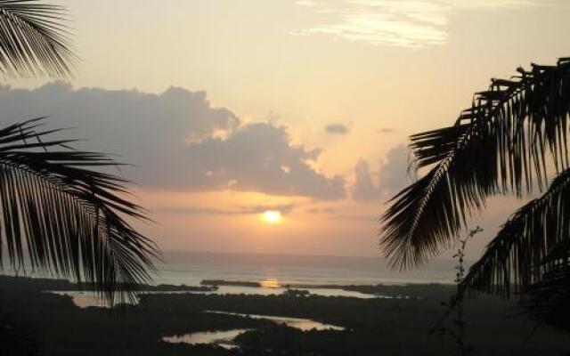 Sunset Lodge