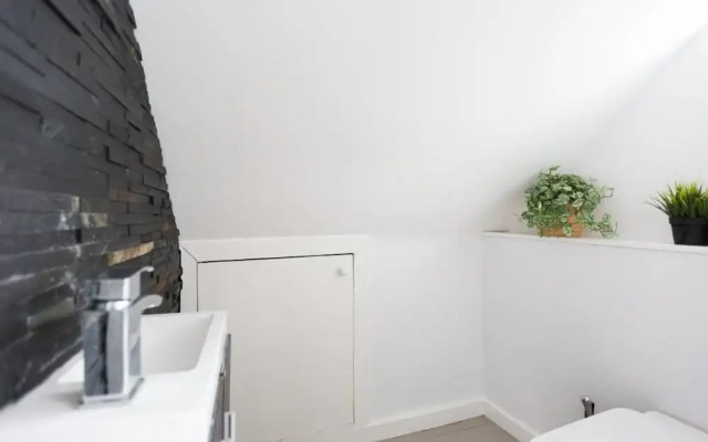 Notting Hill 2 Bedroom Apartment