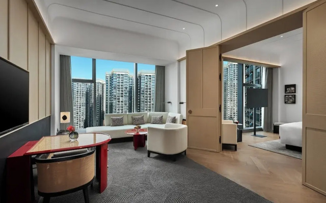 HUALUXE Shenzhen Bao'an by IHG