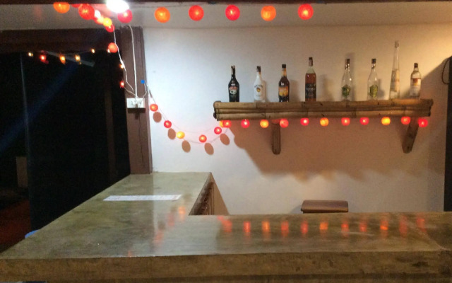 Moov Inn Garden Hostel