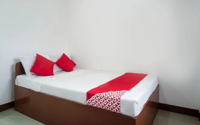 OYO 615 Cvp Hotel (Vaccinated Staff)