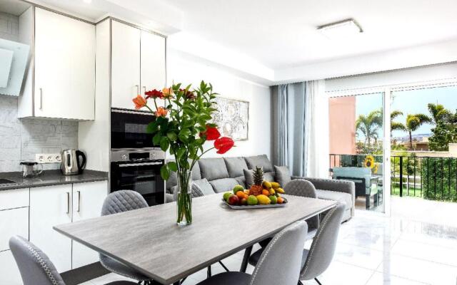 Modern 4 bedroom villa in Costa Adeje