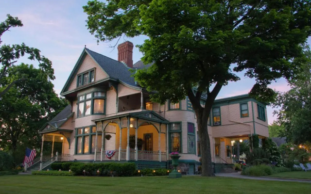 Oliver Inn Bed and Breakfast