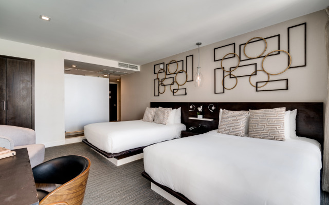 Iberostar Waves Berkeley Shore