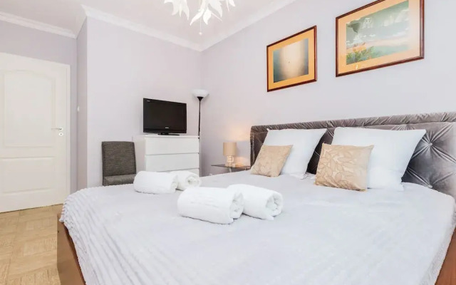 Apartment Piastowska Gdansk by Renters