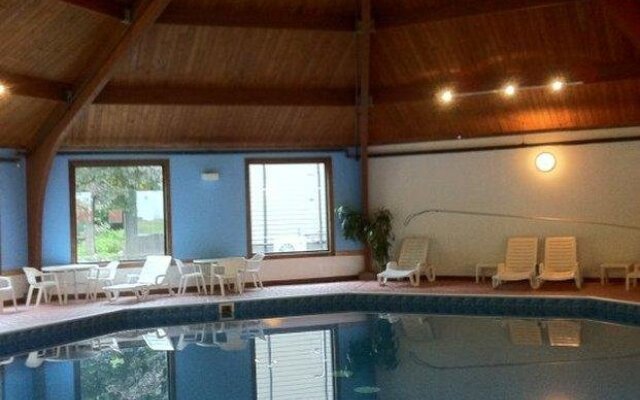 Snowy Owl Inn And Resort