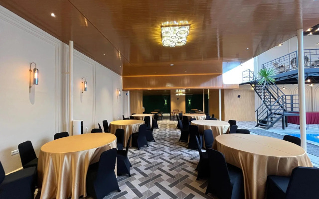 Riez Palace Hotel
