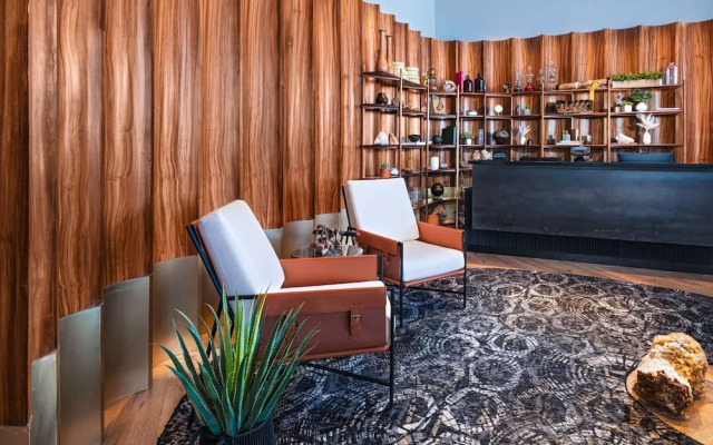 VETTA Distrito Uno, Autograph Collection