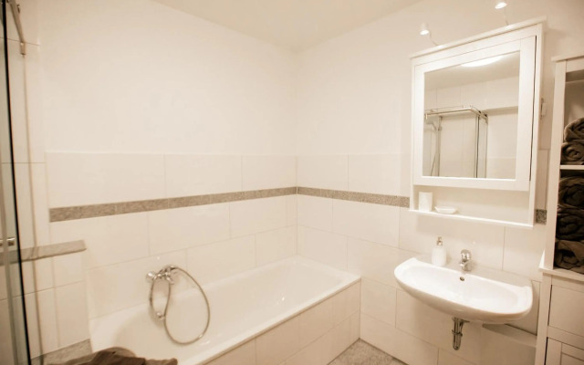 Groß & Stylisch - Zentral & Komfortabel