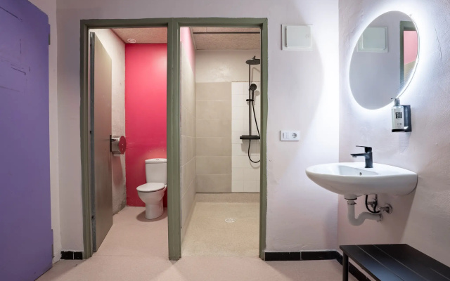 Ideal Youth Hostel
