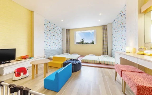 Spa Resort Hawaiians Monolith Tower