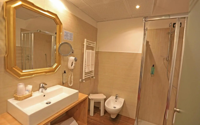 Hotel Ladina